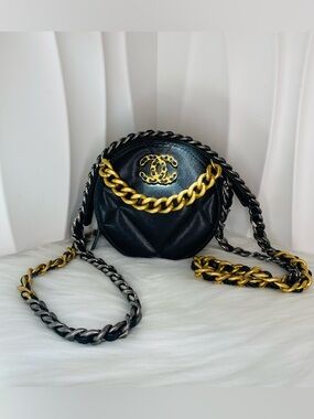CHANEL 19 bag oval Black Quilted Round Crossbody with Mixed Gold & Silver Chains
